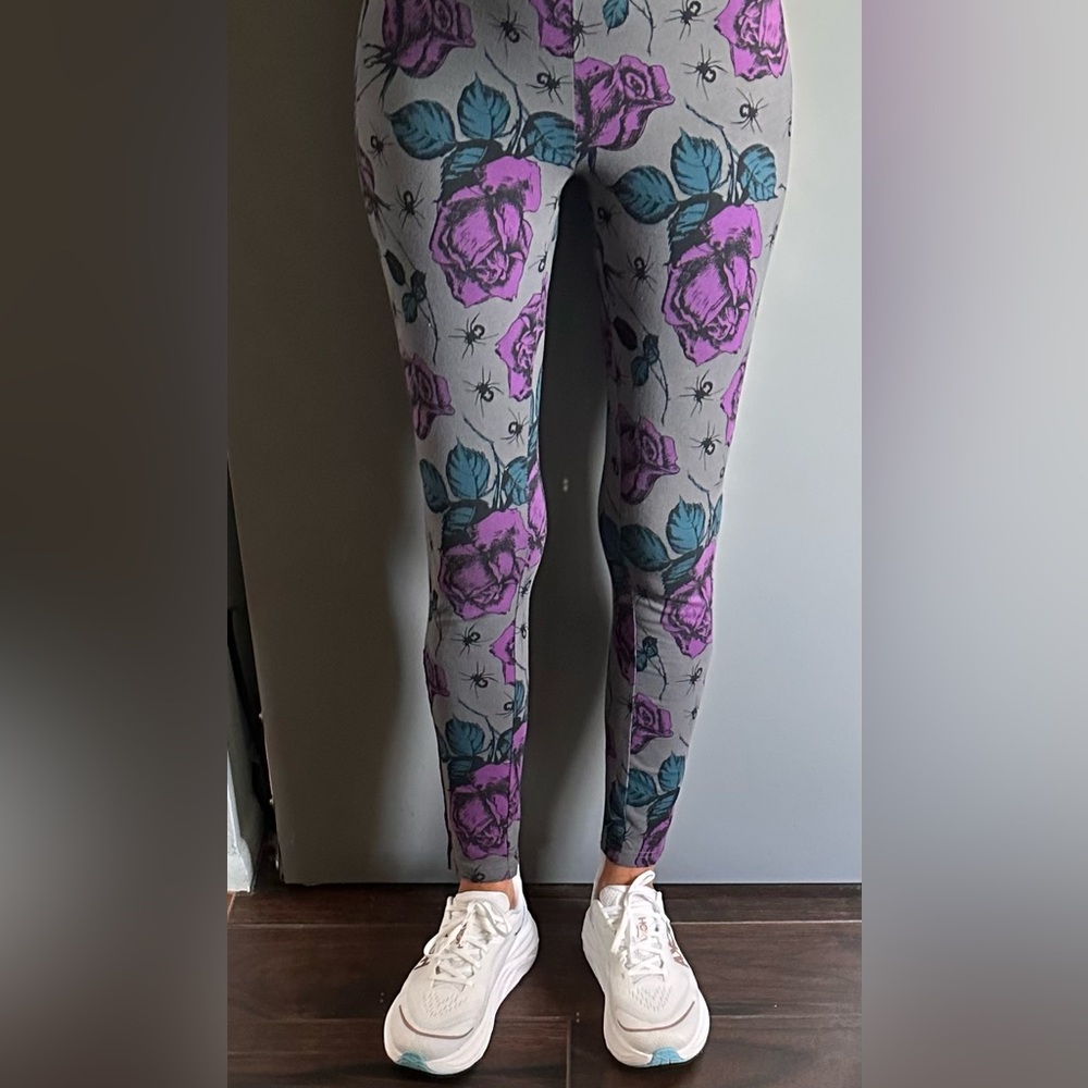 Vintage Betsy Johnson leggings size small